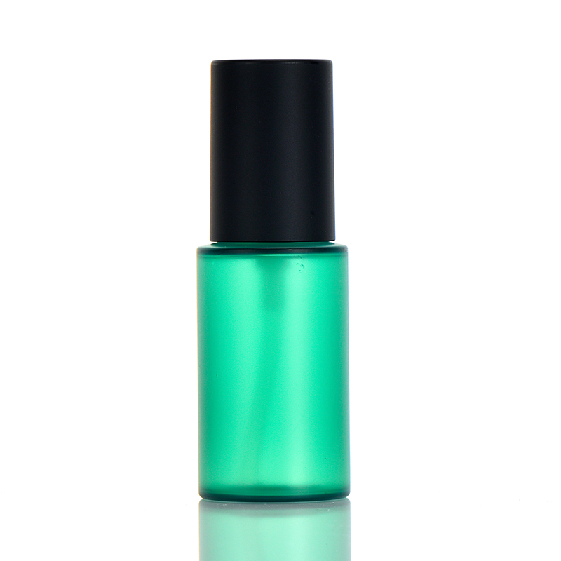 Luxury Plastic Cosmetic Bottle With Pump Custom Color Printing Used For Skin Care Products 30ml